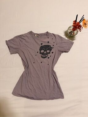 Wet Seal Lavender Skull Stud Short Sleeve Tee